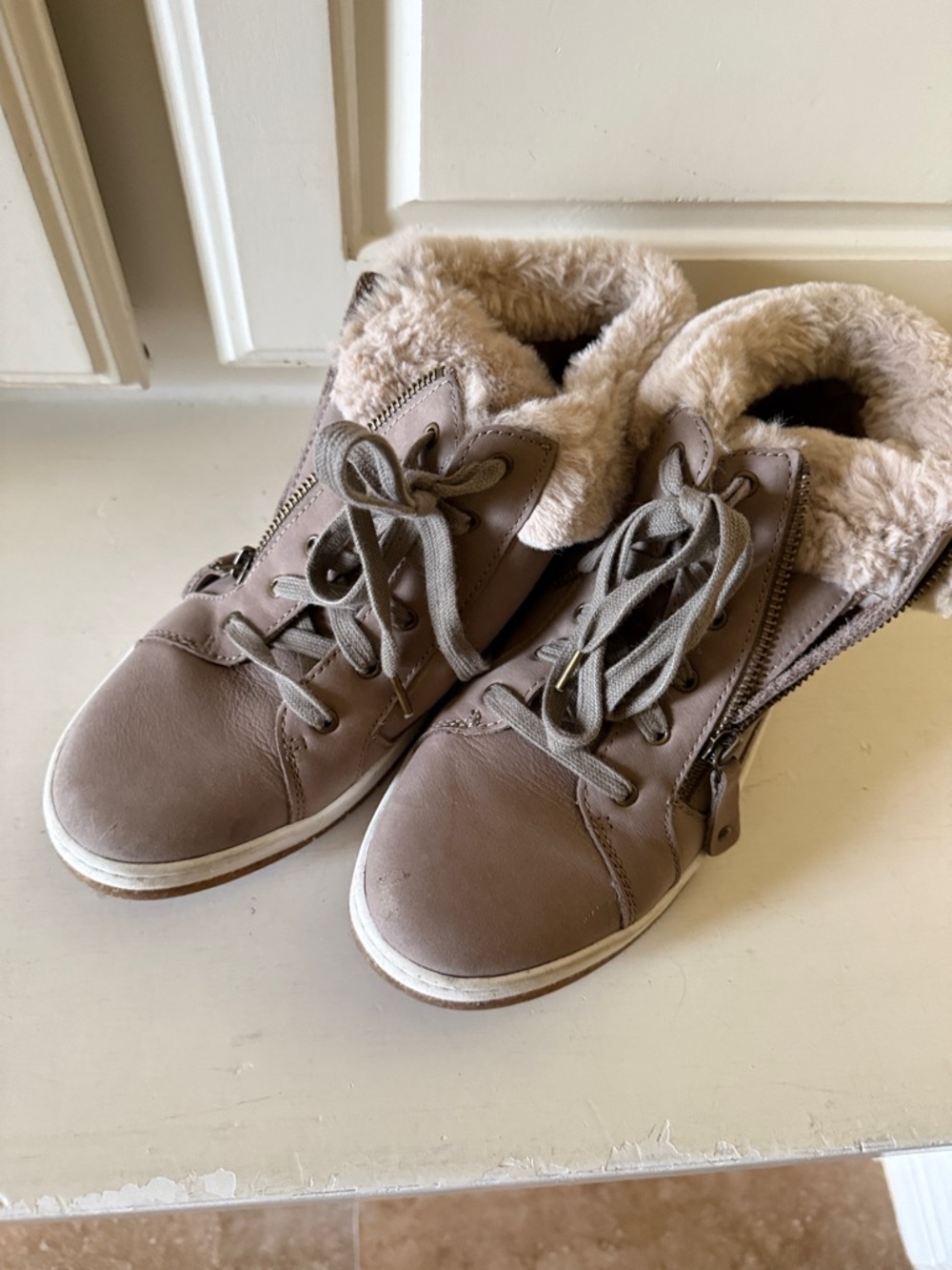 Aetrex Taupe Faux-Fur Lined Lace-Up Sneakers with Side Zipper